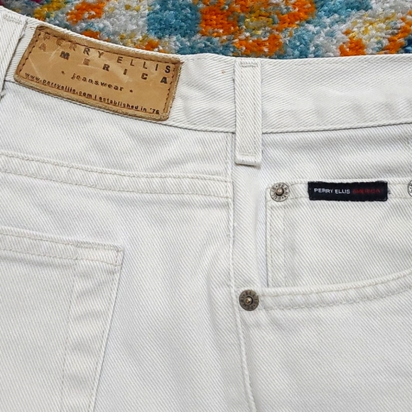 Perry Ellis Men's Shorts - Picture 4 of 7